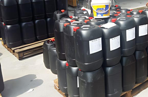 CAUSTIC 48% IN 30KG JARS